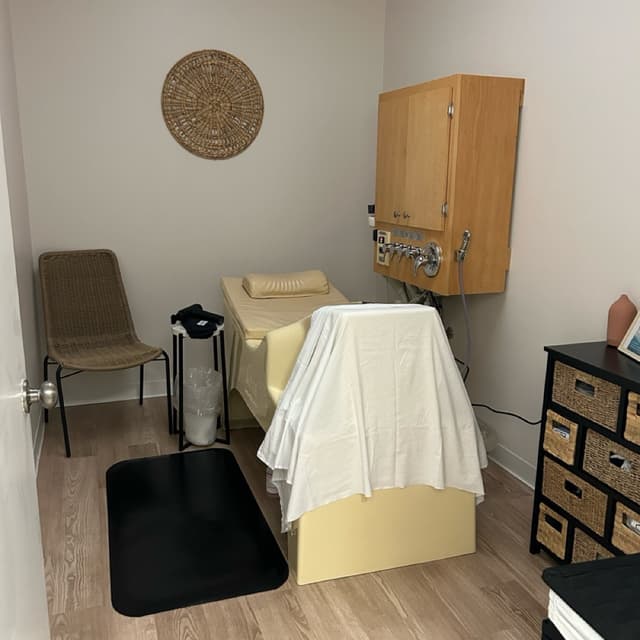 12 Pack 1 Hour Colonic at Modern Colonics in Overland Park, KS